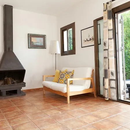 Lets Holidays & Business Holiday home *